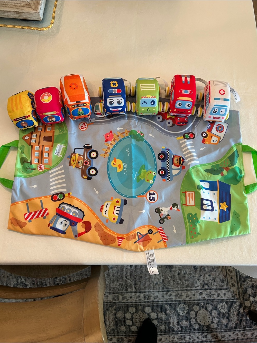 Toy Vehicle Play Mat Set with Colorful Pull-Back Cars